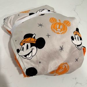 Mickey Mouse Halloween Disney Blanket 🎃